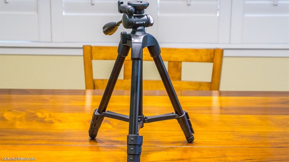 Sony VCT-R100 Lightweight Compact Tripod Review